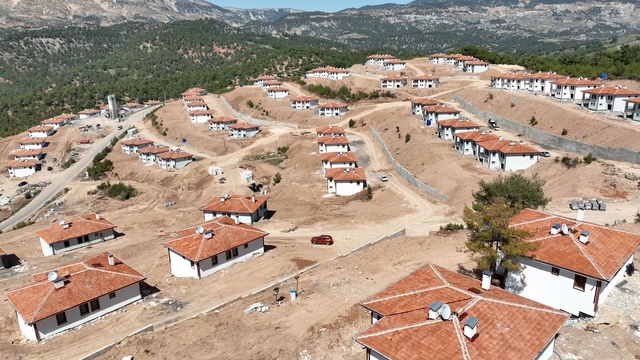 3810809 60D738697782B46Ddbd02303F93070E7 640X640