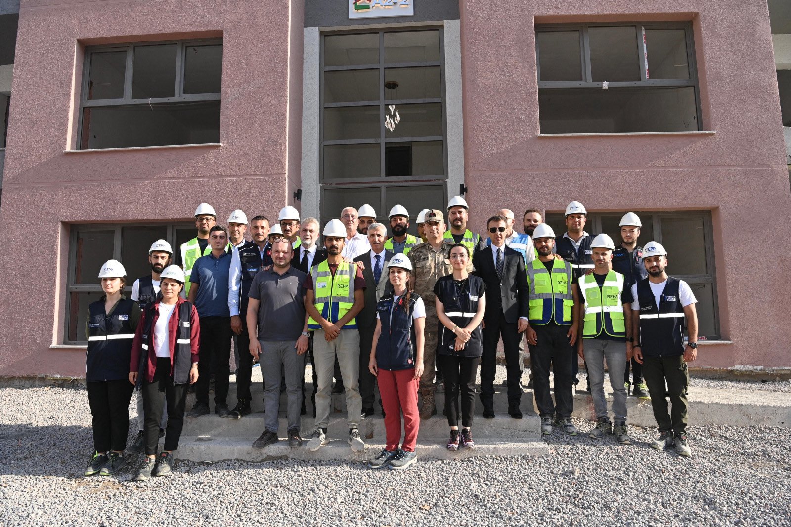 Kahramanmaraş Güneşevler'de Yeniden Yapılanma Devam Ediyor2