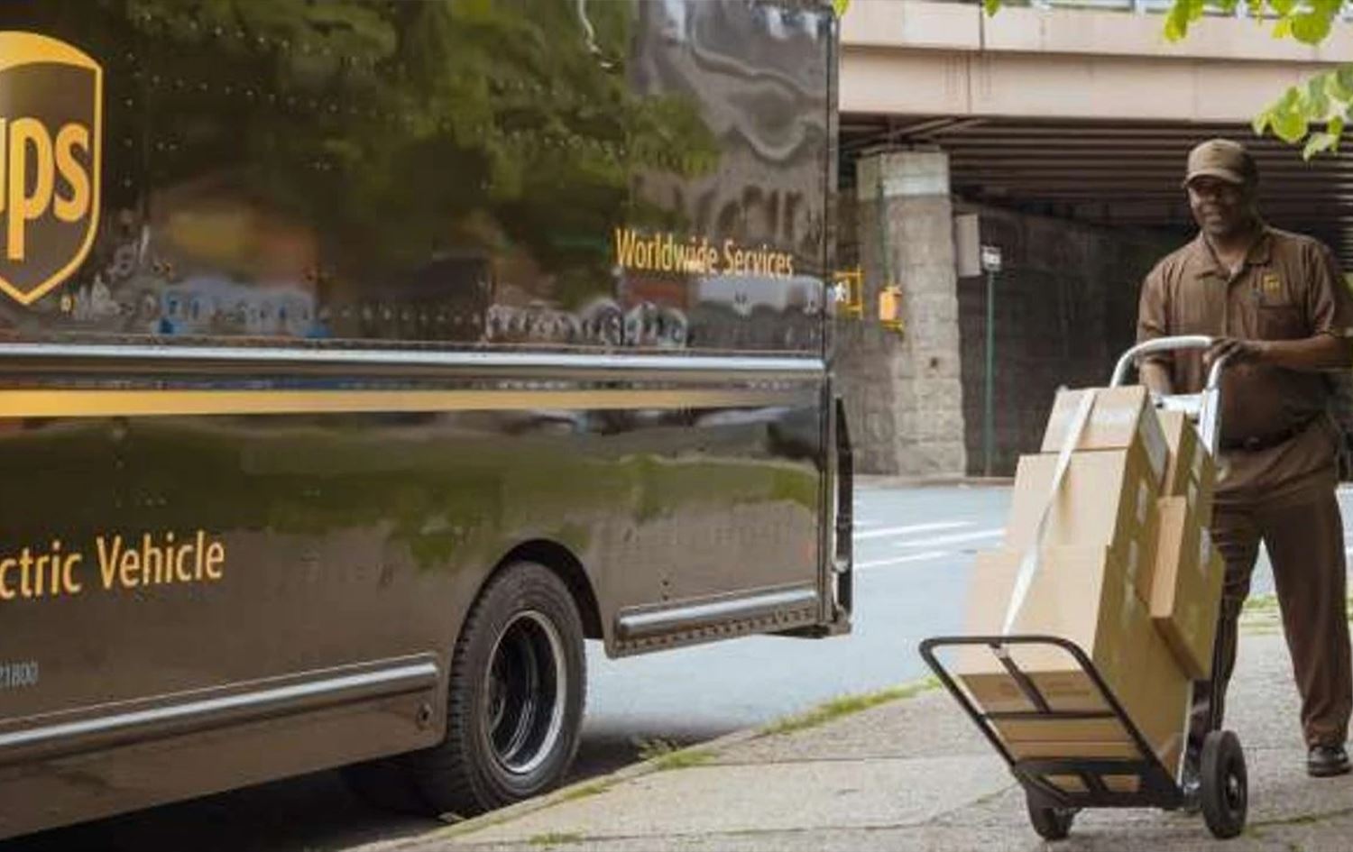 Abd’li Kargo Devi On Binlerce Kişiyi İşten Çıkardı Türkiye’de De Hizmet Veriyor!1