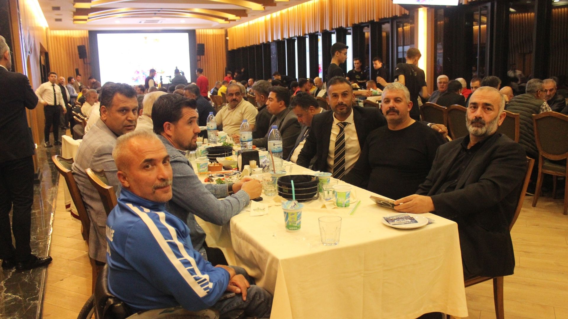 Büyükşehirden Amatör Spor Kulüplerine 8 Milyon Tl Destek (3)