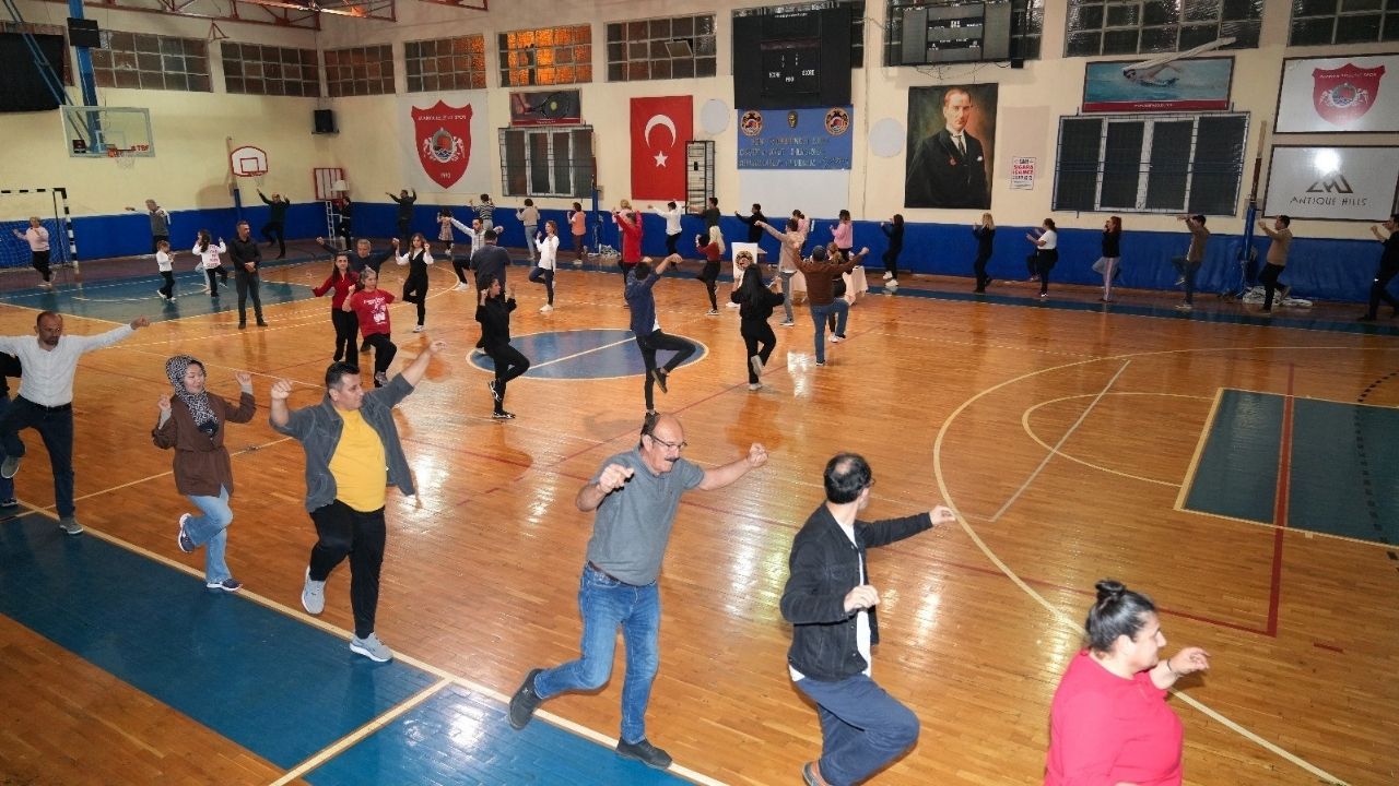 Halk Oyunlarının Vazgeçilmezi Zeybek İçin Kayıtlar Başladı (1)
