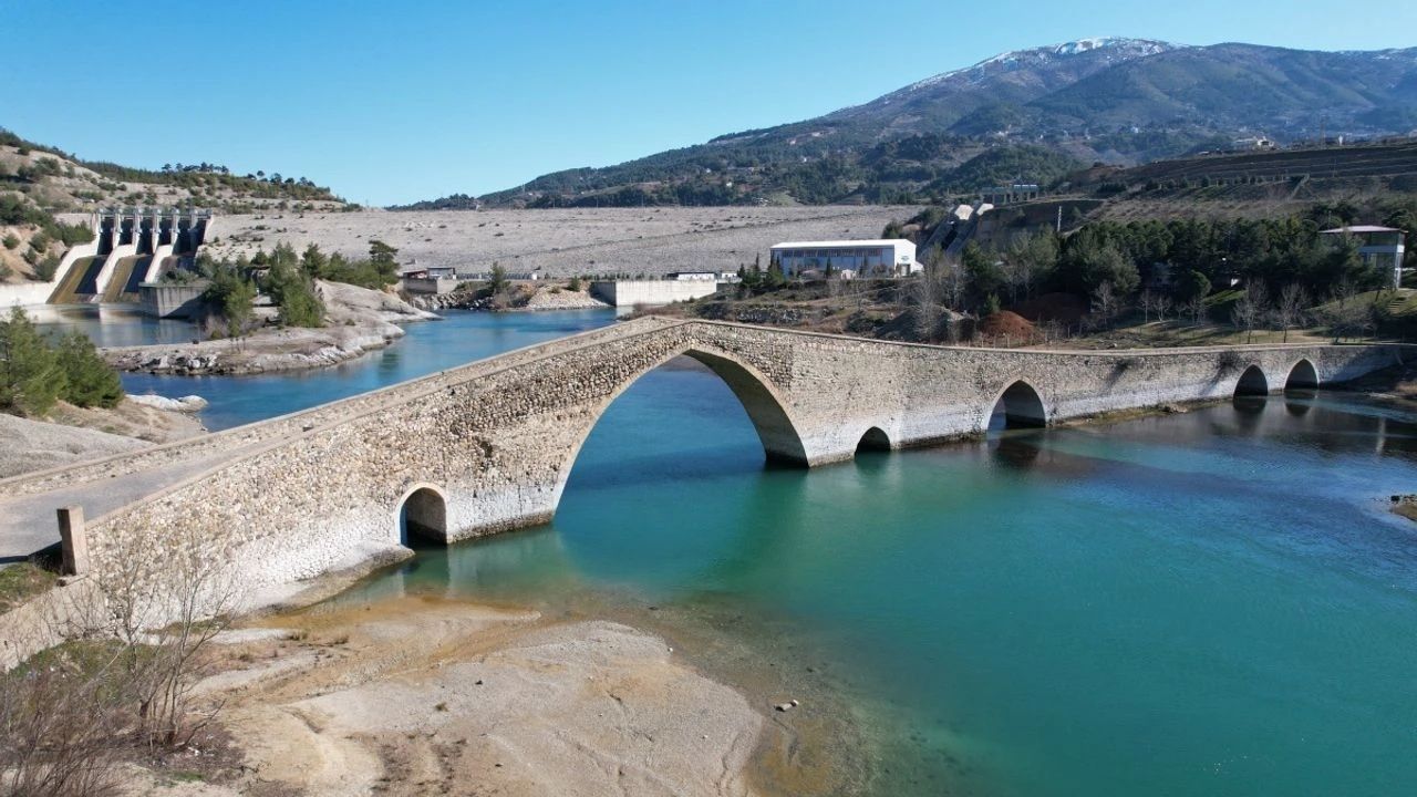 Kahramanmaraş'ın 5 Asırlık Tarihi Taş Köprüsü (2)