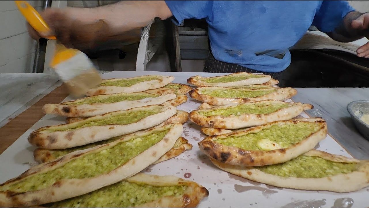 Kahramanmaraş'ın Tatlı Tuzlu Lezzeti Fıstıklı Şekerli Pide (1)