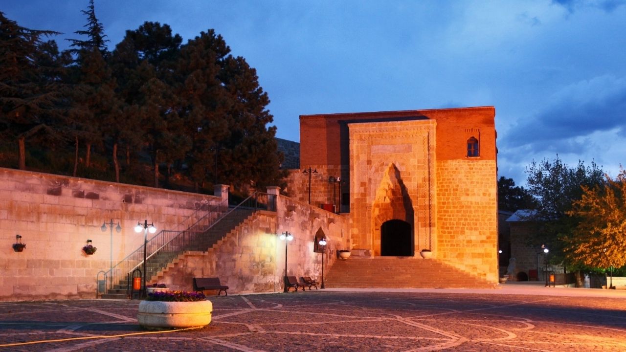 Maraş Usulu Sulu Börek (2)