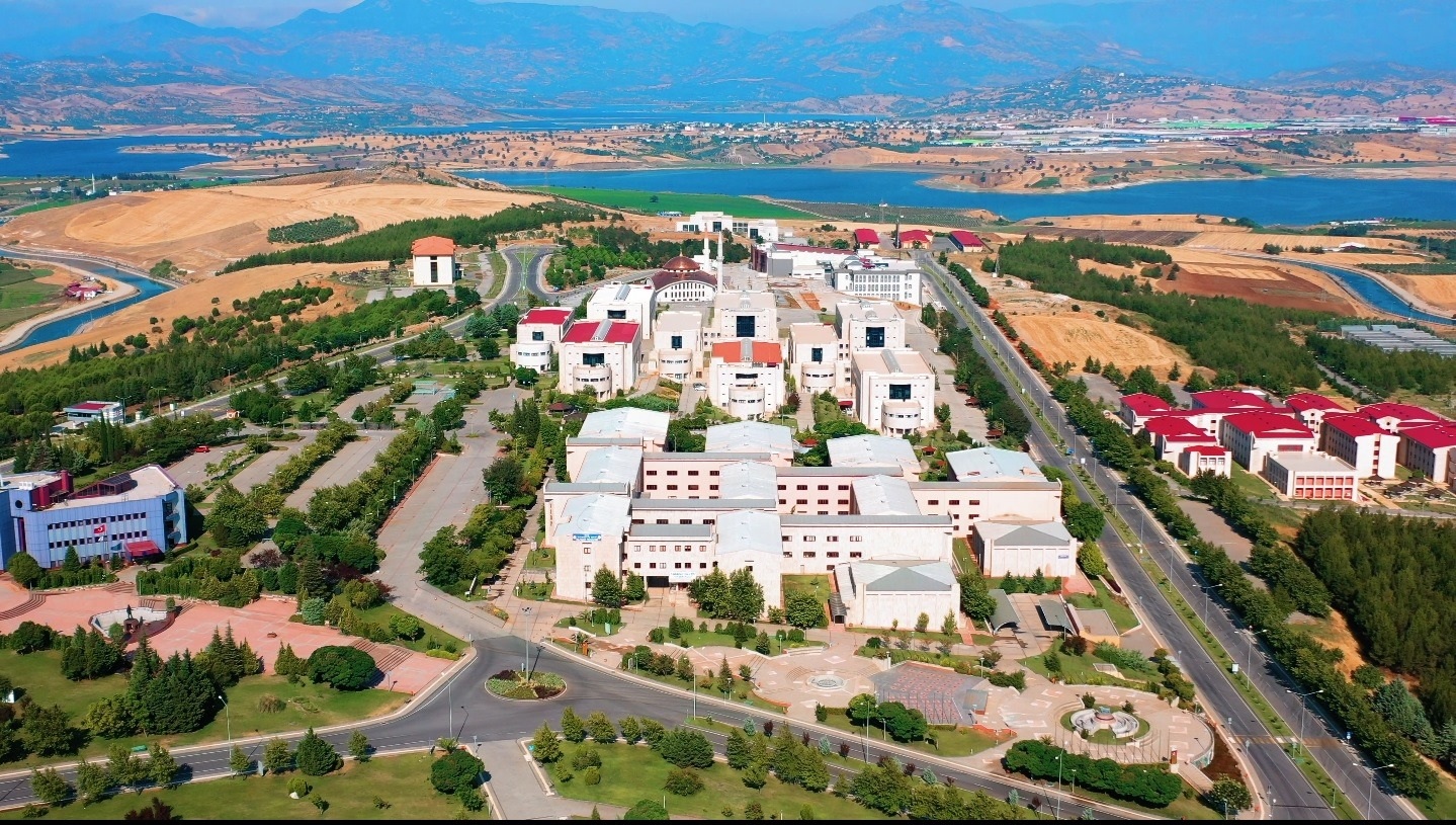 Sutcu Imam Universitesi Leonardo Da Vinci Gibi Birini Ariyor 1