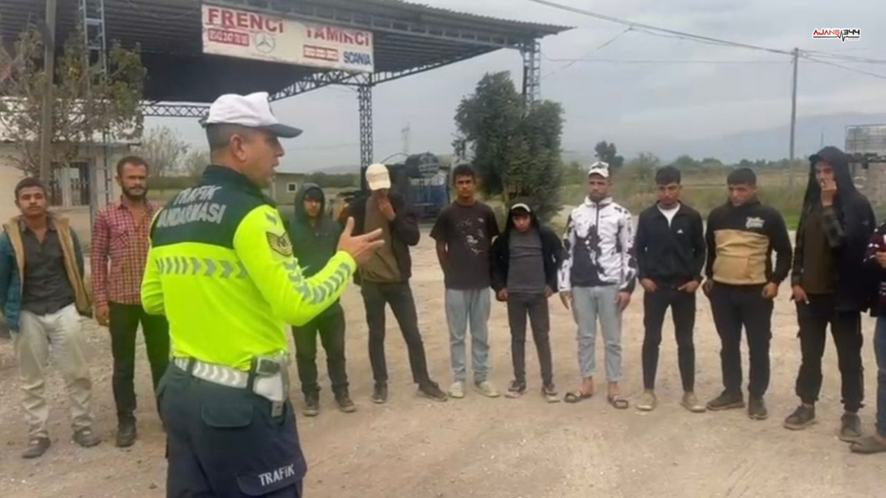 15 Kisilik Minübüs Denetimlerde 30 Kisi Çıktı Ajans344 (1)