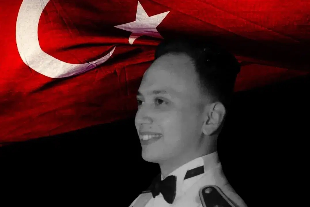 Gurcistan Da Dusen Askeri Ucakta Kirim Tatar Pilot Ustegmen Cuneyt Kandemir Sehit Oldu 1762896051 213 Large