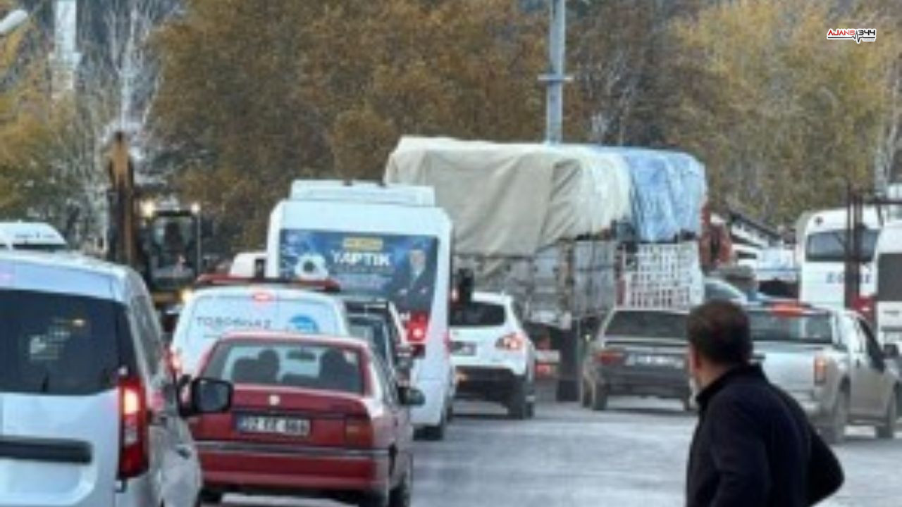 Iki Tırın Çarpıstıgı Kazada 1 Kisi Agır Yaralandı Ajans344 (1)