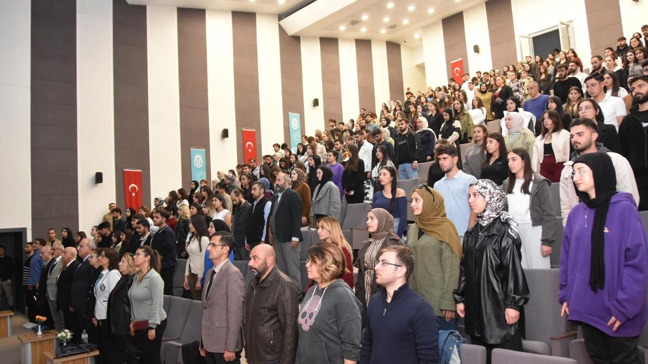 Istiklal Üniversitesi (3)