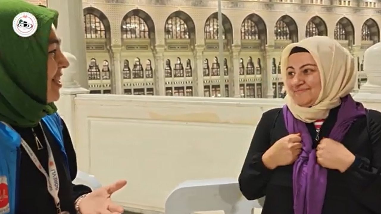 Kahramanmaraşlı Işitme Engelli Vatandaşların Umre Yolculuğu Duygusal Anlara Sahne Oldu Ajans344 (1)