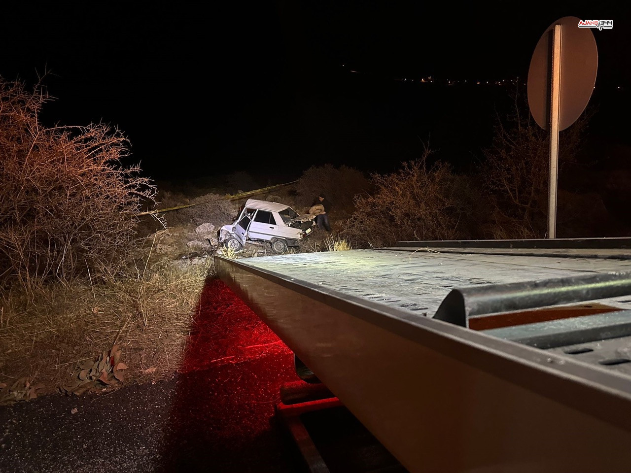 Kahramanmaraş’ta Otomobil Kayalıklara Çarptı 1 Ölü, 1 Ağır Yaralı3