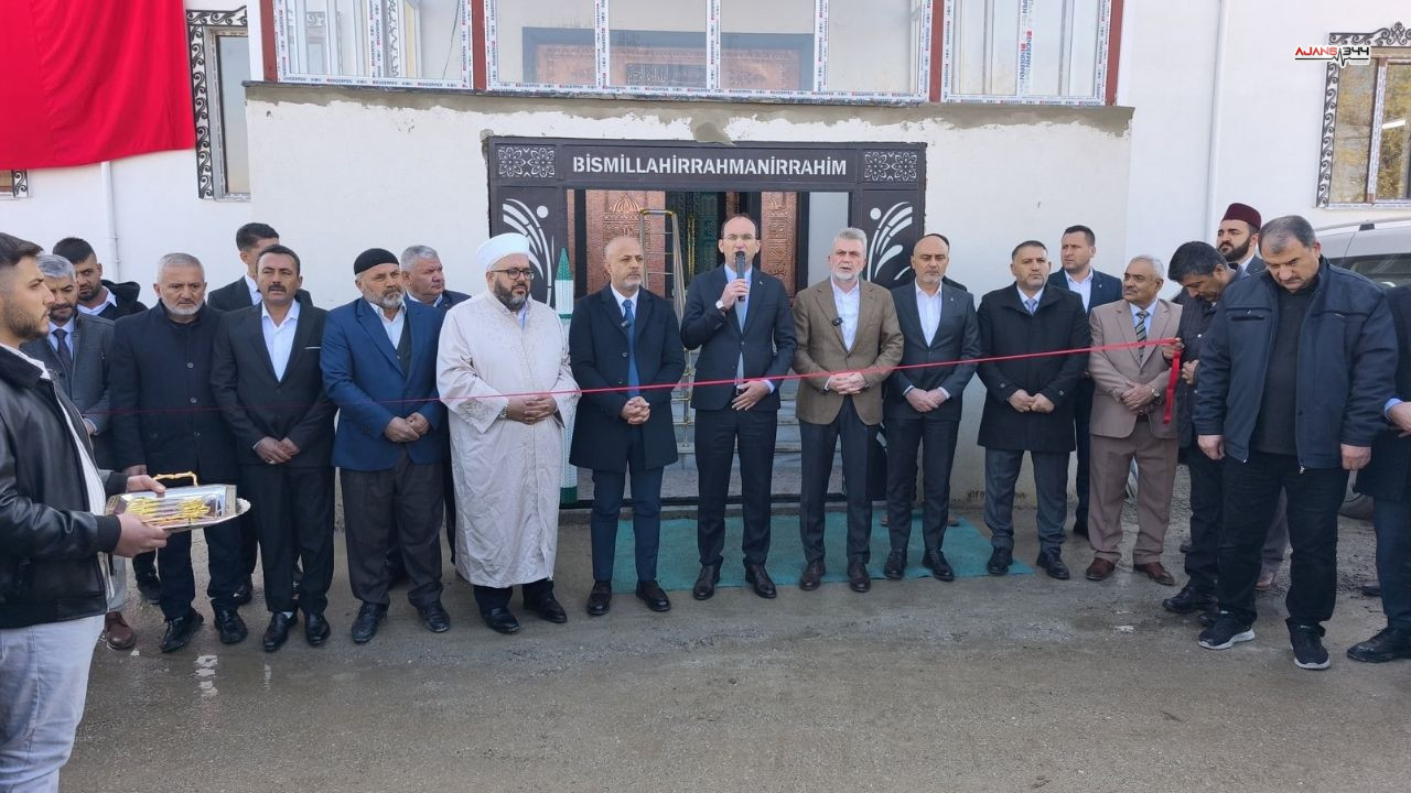 Kahramanmaraş'ta Yapımı Tamamlanan Camii İbadete Açıldı-1