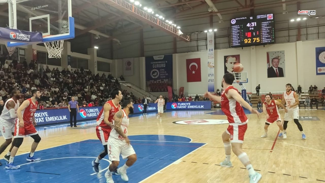 Kipaş İstiklal, Taraftar Önünde Fırtına Gibi Esti (1)