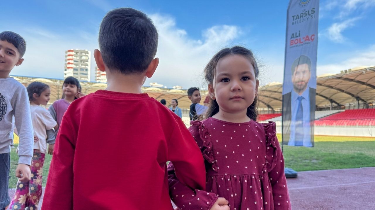 Miniklerin Zumba Keyfi Renkli Etkinlikte Çocuklar Enerjilerini Attıajans344 (2)