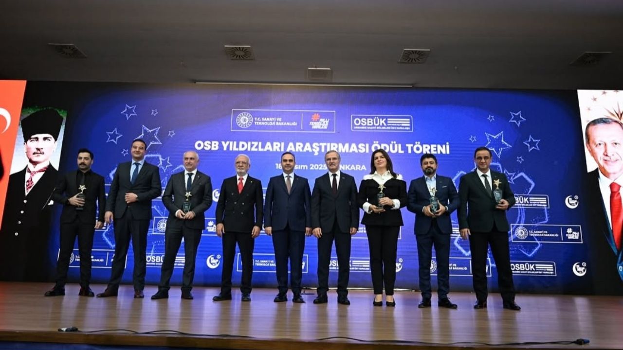 Osb Yıldızları Töreninde Kahramanmaraş’tan Ödül Alan Tek Firma Nazar Tekstil Oldu Ajans344 (1)