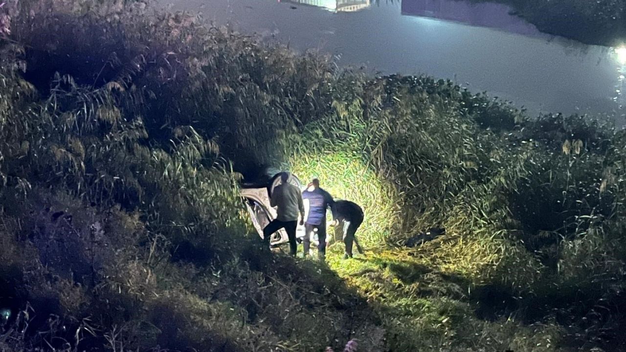 Polisi Atlatmak İstedi Kaza Yaparak Tutuklandı (2)-1