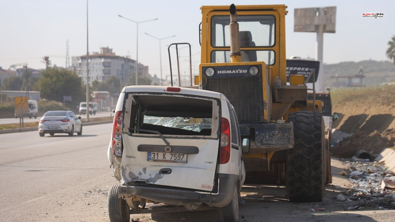 Sürücünün Hatası 3 Aracı Birbirine Kattı Ajasn344