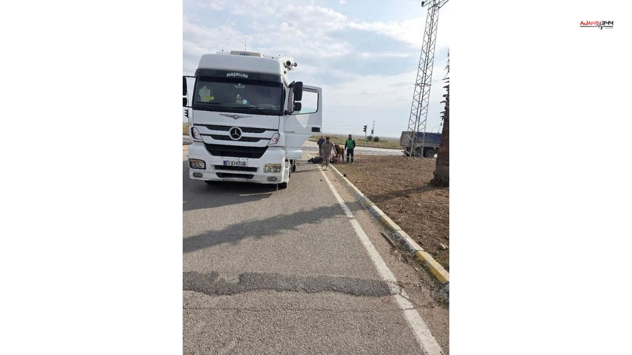 Tırla Çarpısan Motosiklet Sürücüsü Vefat Etdi Ajans344 (1)