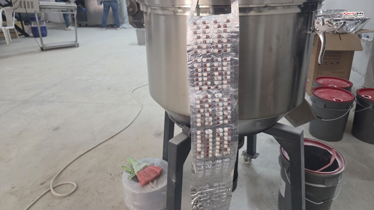 3 Milyon Uyusturucu Hap Ele Geçirldi Ajans344 (3)