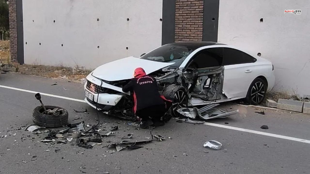 Araçlar Çarpıstı Ajans344 (3)