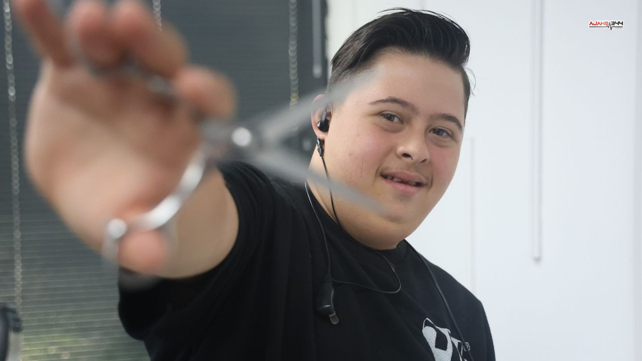 Down Sendromlu Usta Berber Ajans344