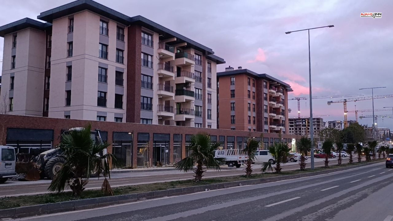 Ebrar Sitesinde Ticaret Basladı Ajans344 (2)