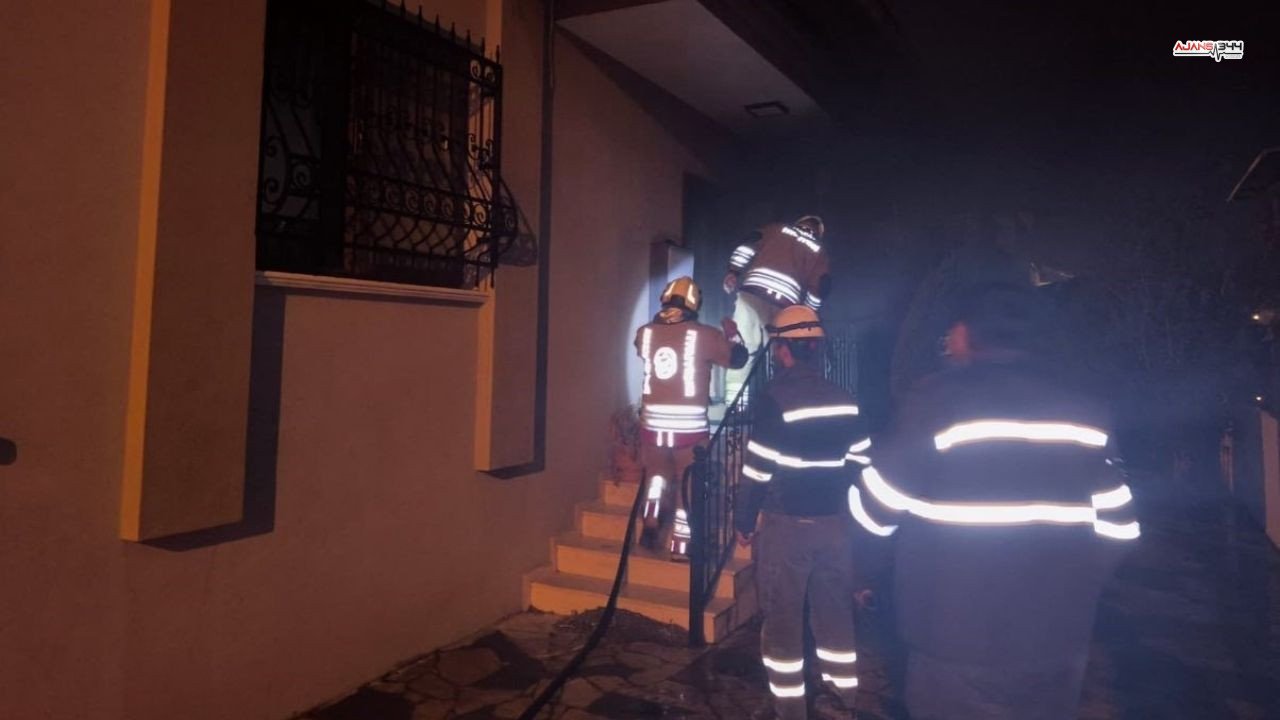 Elektrikden Çıkan Yangız Evi Küle Çevirdi Ajans344 (2)