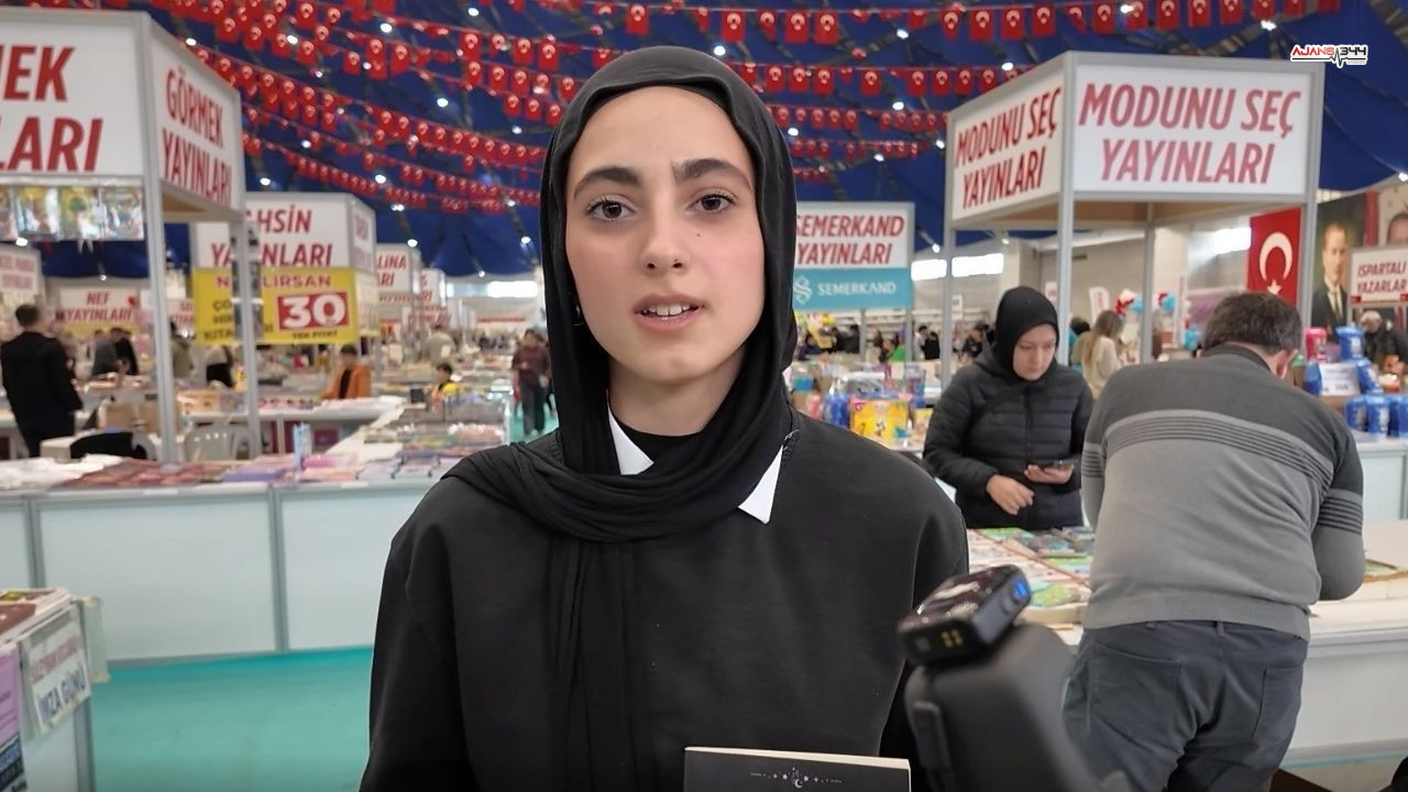 Fuar Genç Yazarları Bir Araya Getirdi (1)