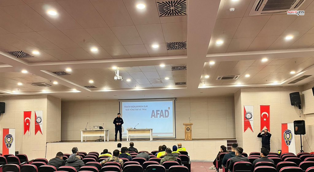 G8 O Y Xzp X M A81U Pp