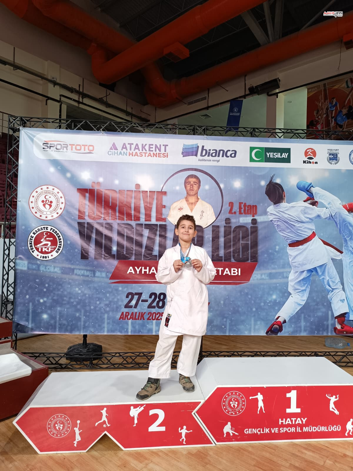 G9 Z Y T X5 Xk A A Ew V