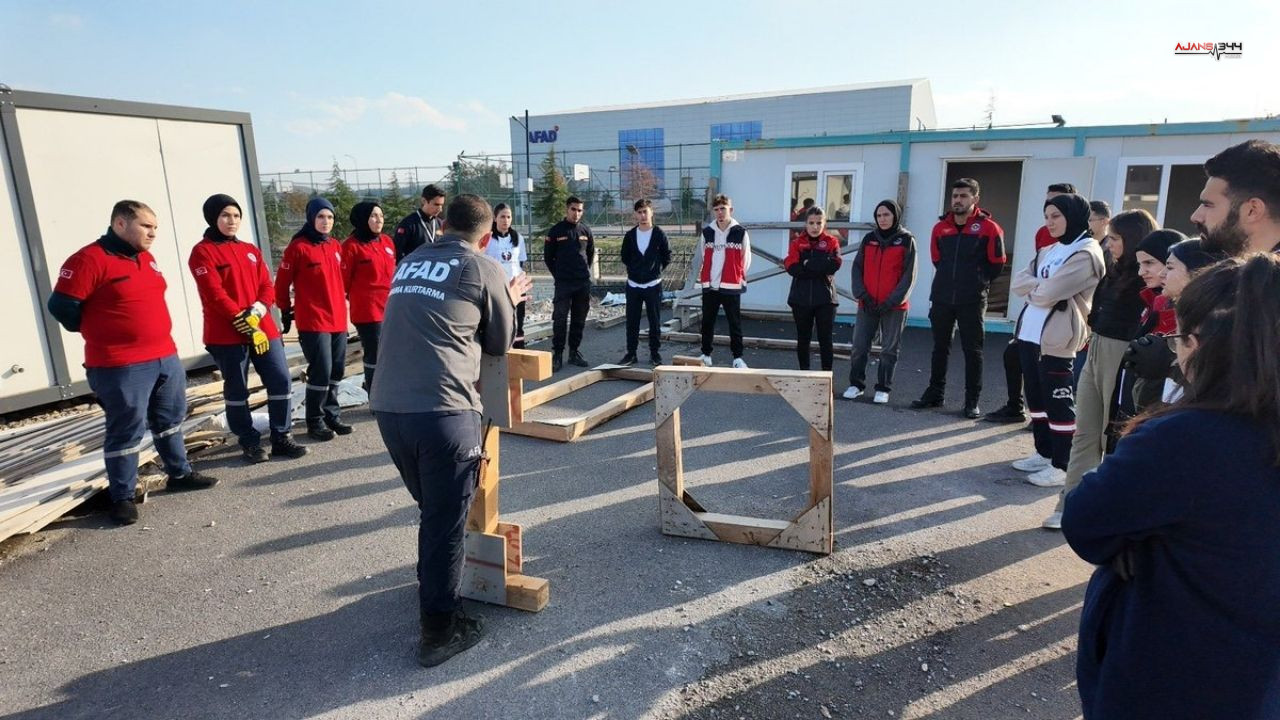 Maraş'ta Eğitime Baslayan Gençler Ajans344