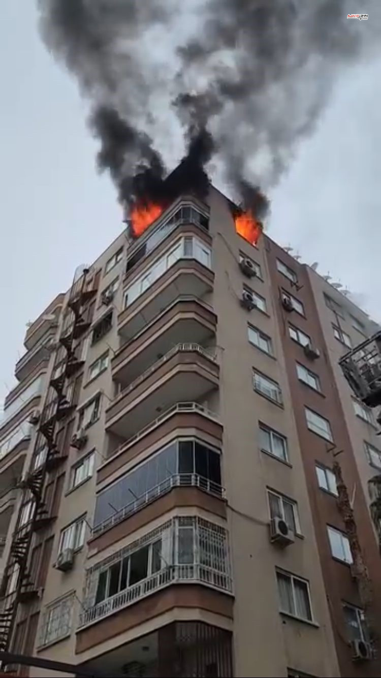 Mersin’de Yenişehir Ve Erdemli’de Çıkan Ev Yangınları Paniğe Neden Oldu