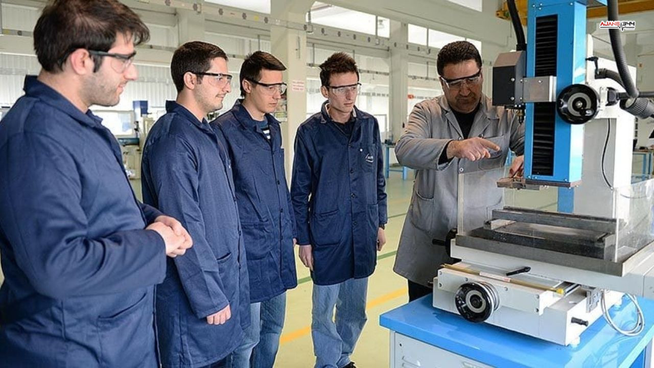 Mesleki Eğitim Binası Açıldı Ajans344 (1)