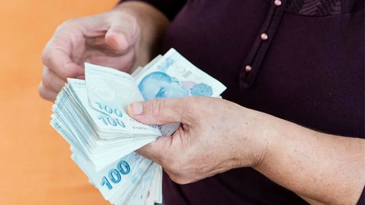 Memur emeklilerine en az 5.100 TL ödeme yapılacak!