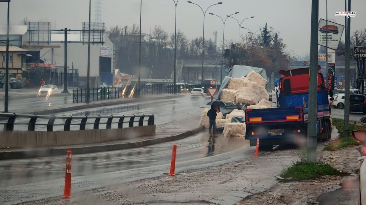 Kahramanmaraş–Kayseri Yolunda Tır Trafiği Kiltledi (2)