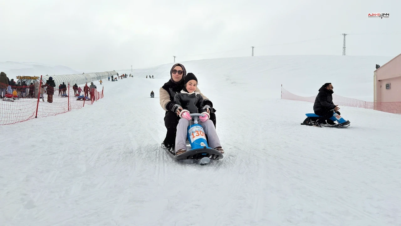 Kahramanmaraş’ta Yedikuyular Kayak Merkezi’ne Yoğun Hafta Sonu İlgisi (10)