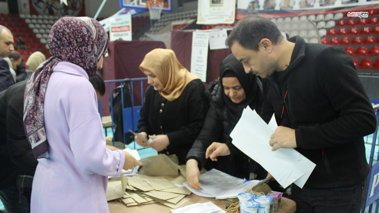 Tekrar Baskan Seçildi Ajans344