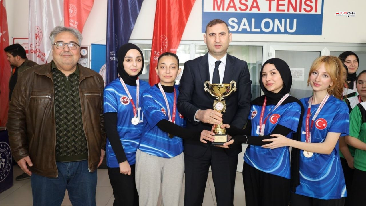 Tenis Müsabakaları Tamamlandı Ajans344 (1)