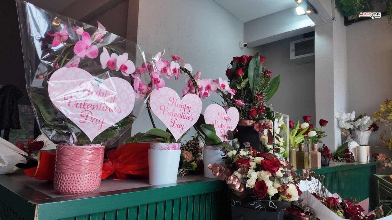 14 Şubat’ta Durgunluk, Kahramanmaraş'ta Çiçek Satışları Geriledi (2)