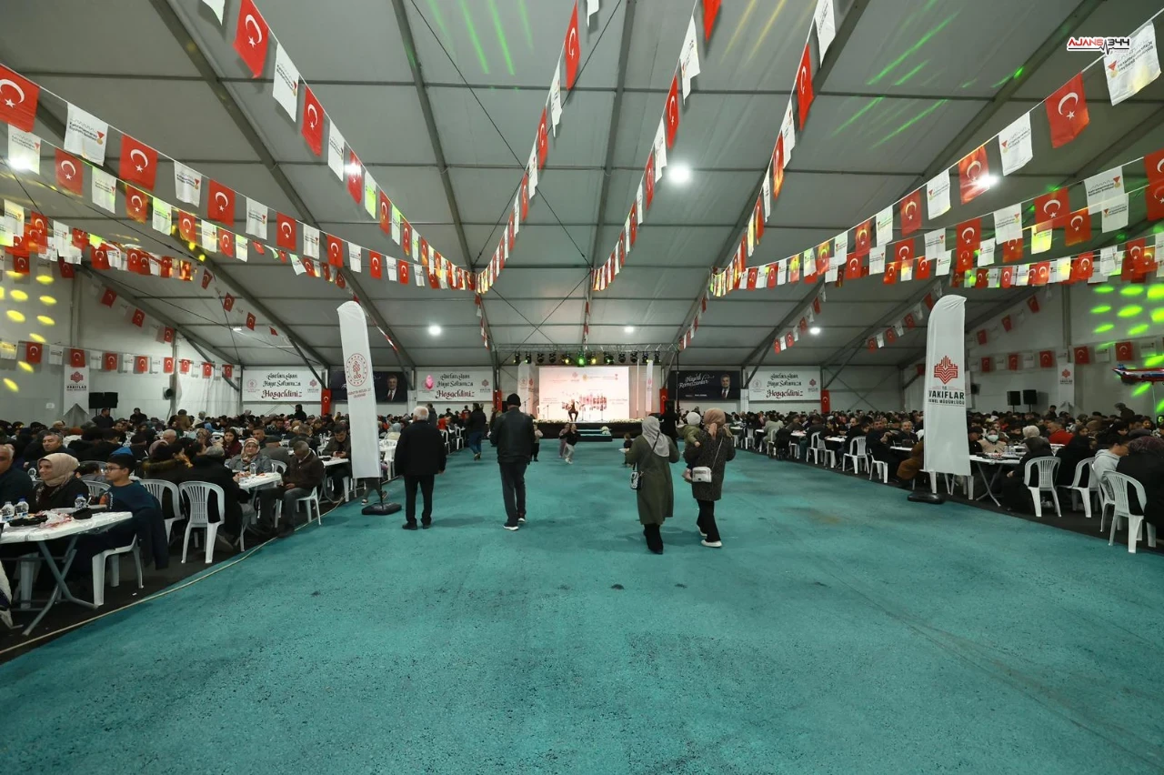 Başkan Toptaş, Ramazan’ın Bereketini Vatandaşlarla Paylaştı (9)