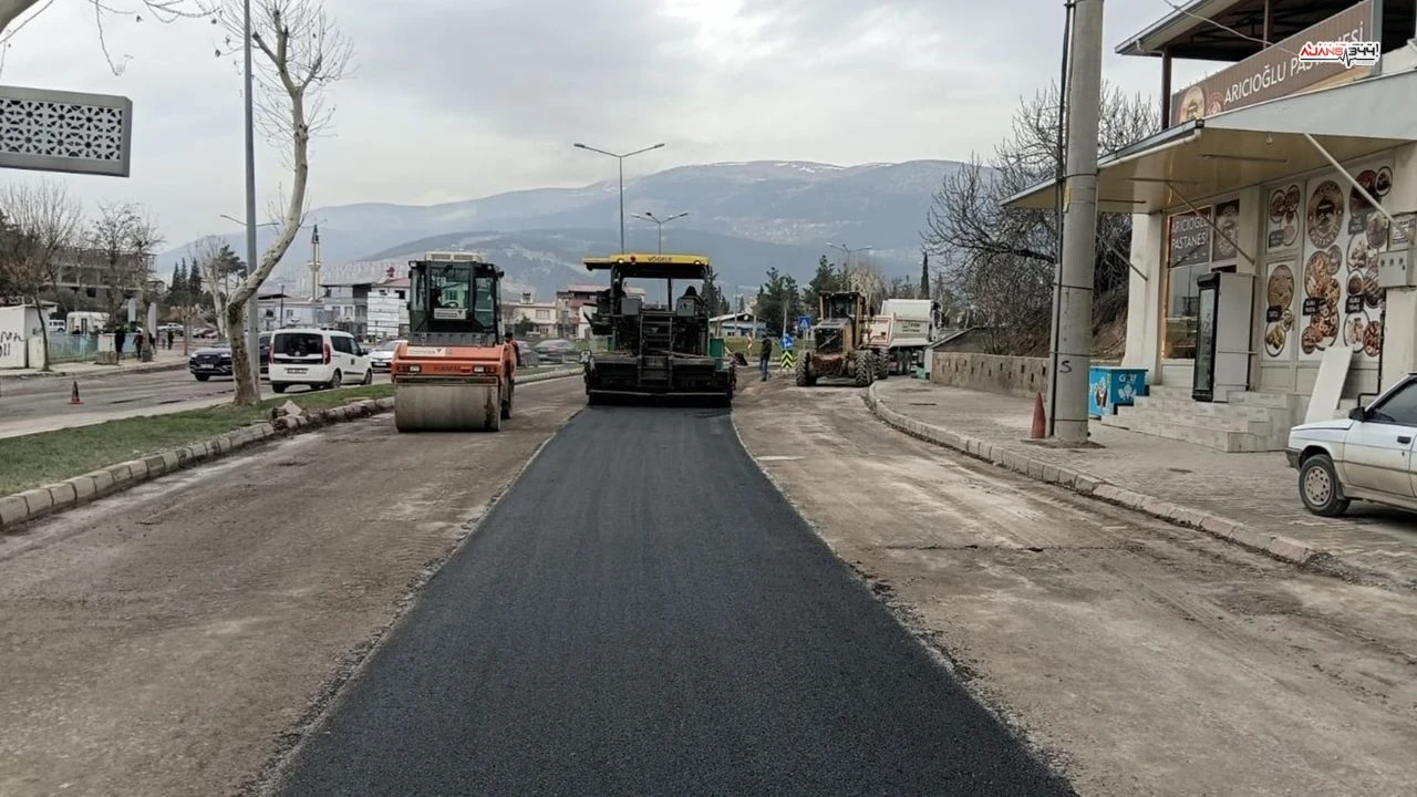 Dulkadiroglunda Asfalt Seferberligi Hiz Kazandi 2