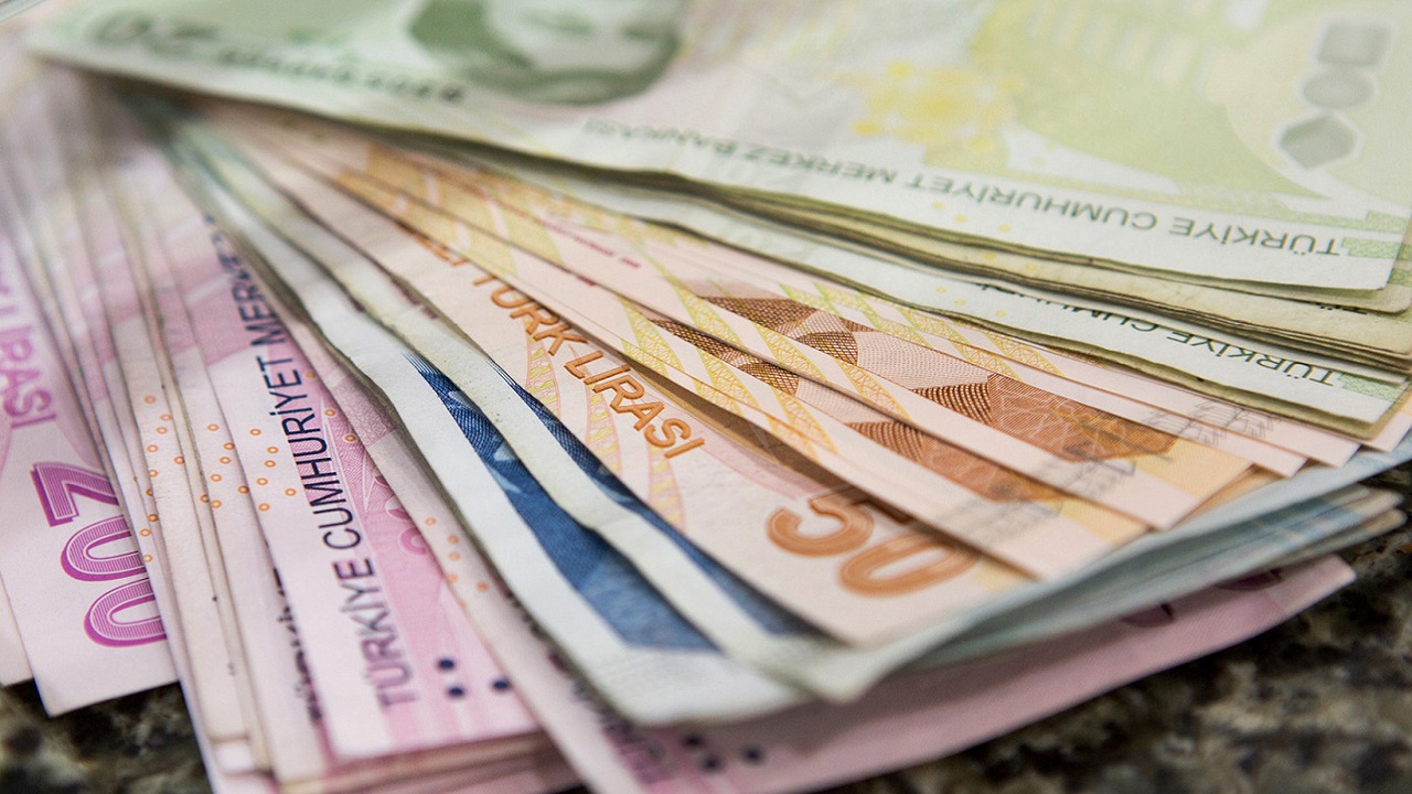 Ev hanımları artık bu sayede maaş alabilecek!