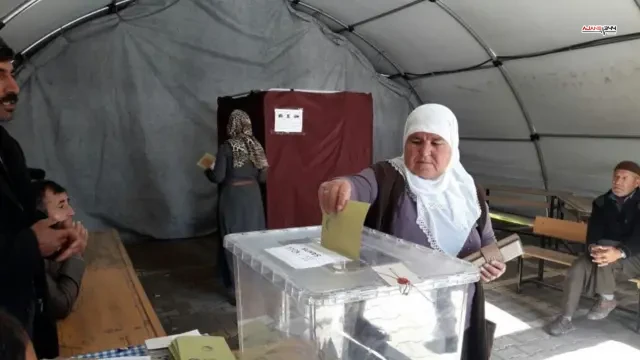 Deprem Bölgesinde Siyasetin Yeni Haritası Belli Oldu