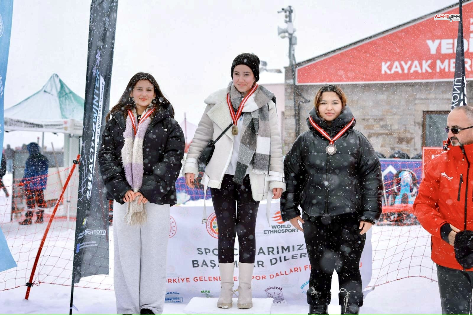 H Ao U O Eu Xs A A 8Rm