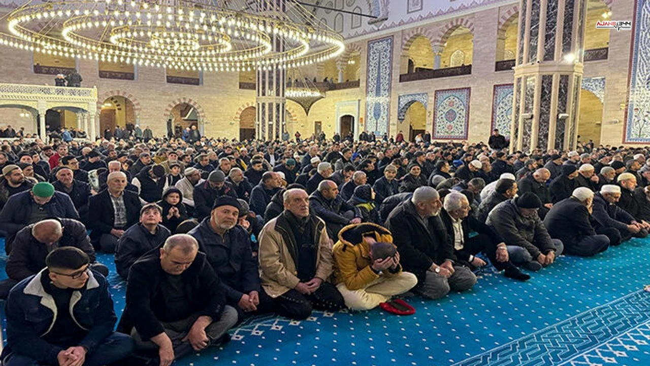Kahramanmaras Ta Ilk Teravih Namazi H18195 2895F
