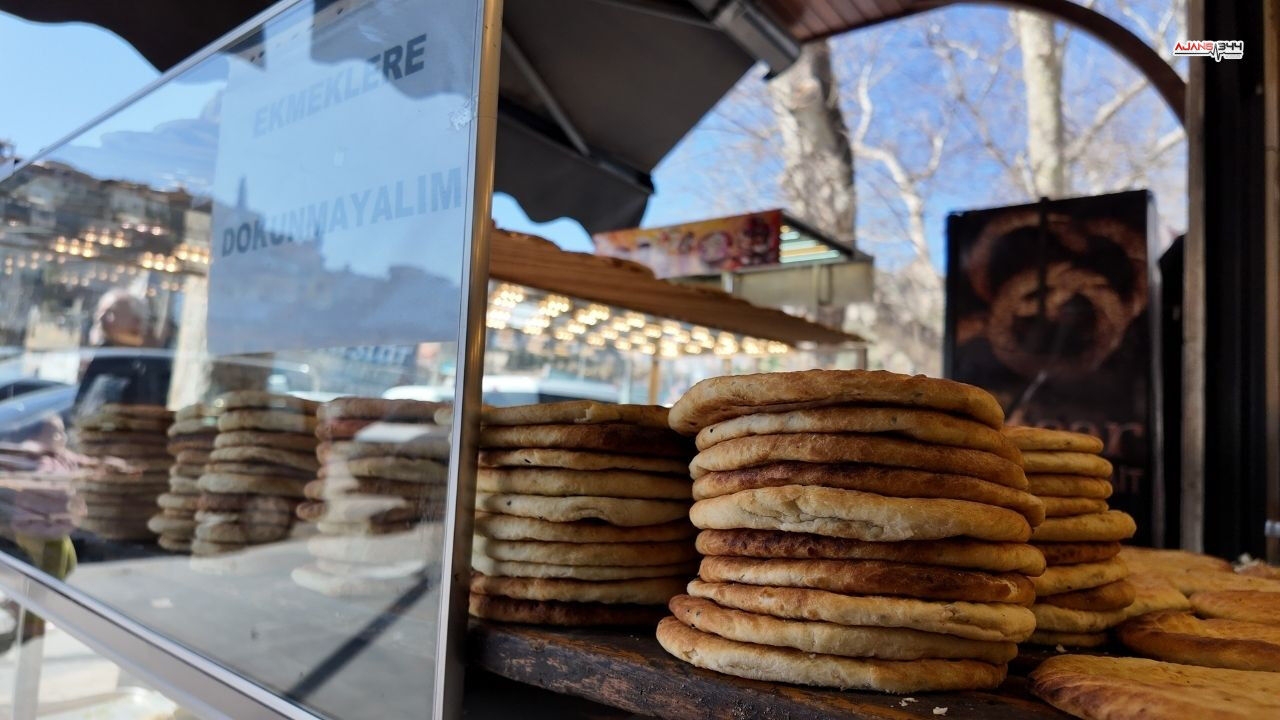 Ramazan’da Tescilli Maraş Çöreğine Yoğun İlgi (3)
