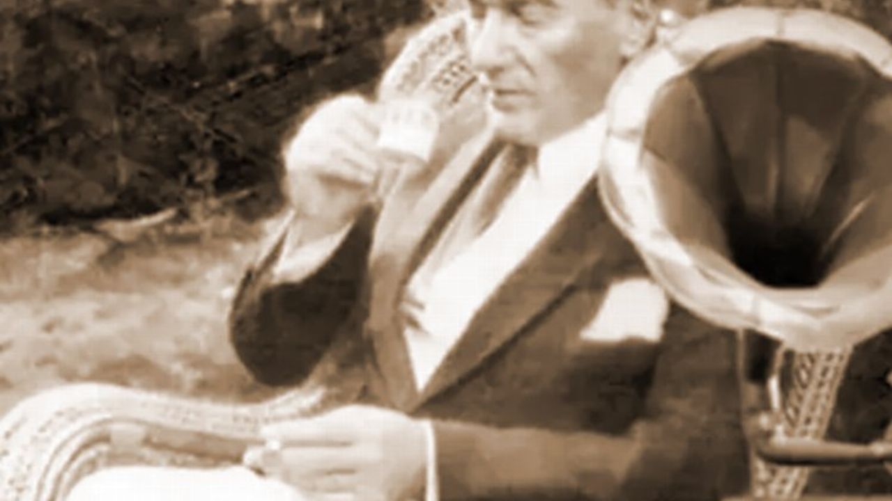 İşte Ata'nın en seveceği şarkılar... Yapay zekâ ile listelendi