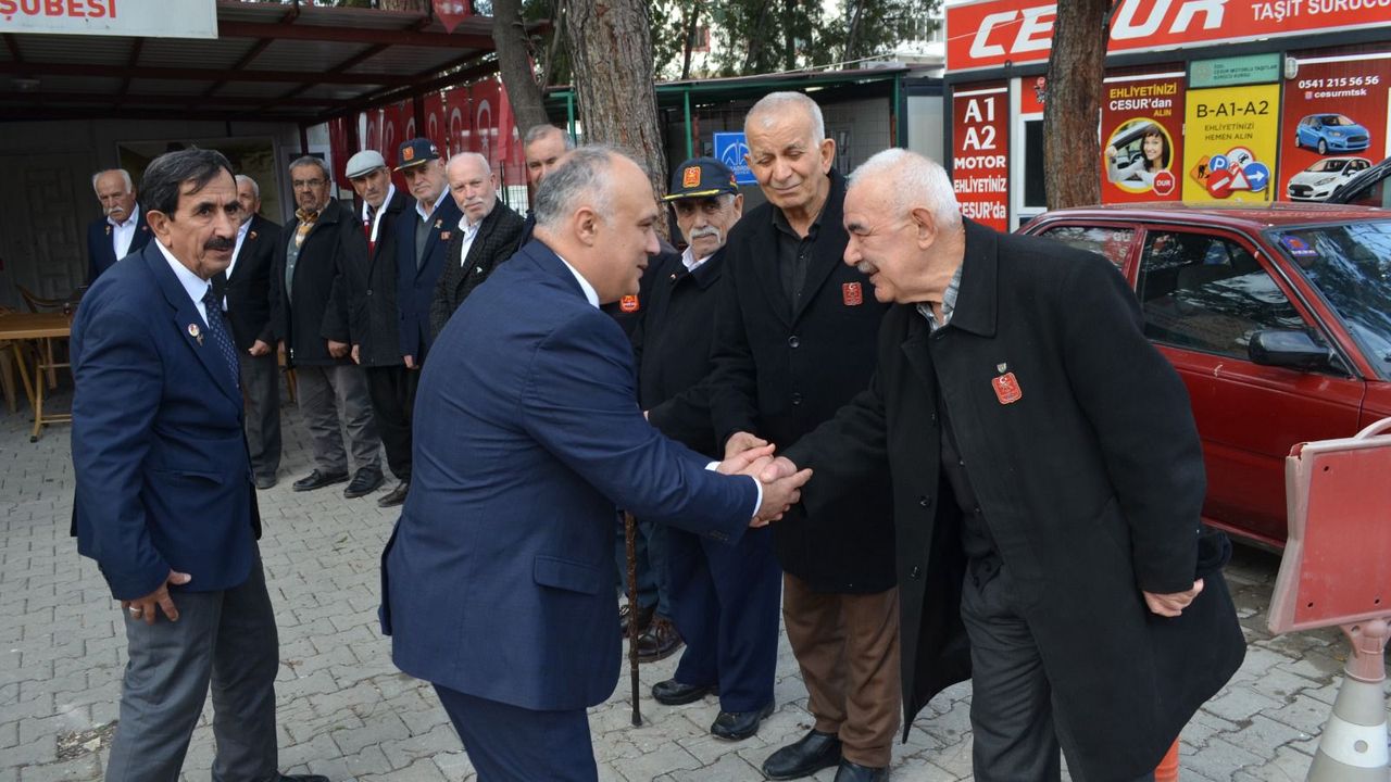 İYİ Parti Dulkadiroğlu Belediye Başkan Adayı Can, Kıbrıs gazilerini ziyaret etti