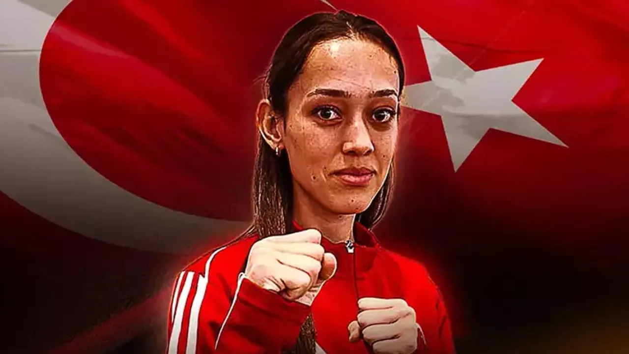 Dünya Tekvando Şampiyonu Emine Göğebakan Kimdir? Çanakkale'nin Gururu Oldu!