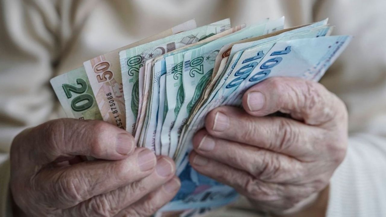 AYM'den Memur ve Emekli Zammı Kararı! Hayal Kırıklığı Yarattı